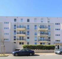 Bezugsfreie, moderne Bauweise und energieeffizient: 2-Zimmer mit Balkon und TG in Steinbach (Taunus)