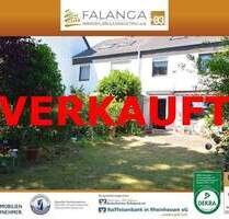 Falanga Immobilien - Großzügiges Reihenmittelhaus in ruhiger Lage mit schönem Garten in Mainz-Finthen - Mainz / Finthen
