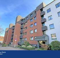 Zentral zw. Maschsee & Kiesteichen - Sehr gepflegte 2 ZiKB mit Loggia, Aufzug & opt. TG-Stellplatz - Hannover Döhren