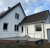 IMMOBILIEN GUMNIOR präsentiert: Einfamilienhaus mit drei Garagen in Rheine