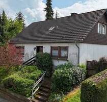 Geräumiges Einfamilienhaus mit sehr großem Garten in ruhiger Lage - Lebach