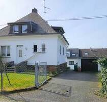 Charmantes Einfamilienhaus mit großem Grundstück an ruhiger Spielstraße in Unkel zu verkaufen