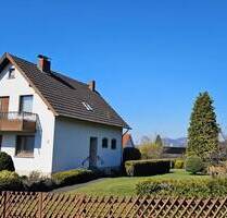 Einfamilienhaus mit Potential für Wohnträume auf großem Grundstück in ruhiger Aussichtslage von Unkel