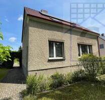 SOLIDES VOLLUNTERKELLERTES EINFAMILIENHAUS MIT GROSSEM GRUNDSTÜCK - Grünheide (Mark) Grünheide / Hangelsberg