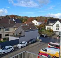ERSTBEZUG! HOCHWERTIGE DACHGESCHOSSWOHNUNG MIT EINBAUKÜCHE, TIEFGARAGENPLATZ UND AUFZUG! - Alfter