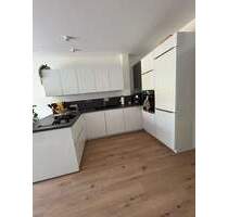 Neuwertige 3-Zimmer-EG Wohnung mit Garten, Terrasse & 2 Stellplätzen in Jüchen - provisionsfrei