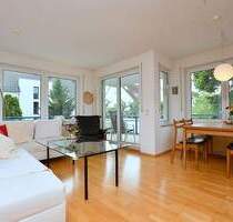Sonnige, stilvoll möblierte Wohnung mit Balkon in Korntal - Korntal-Münchingen