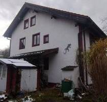 Großes Haus mit 12 Zimmern mit eingewachsen Garten im nördlichen Chiemgau - Trostberg