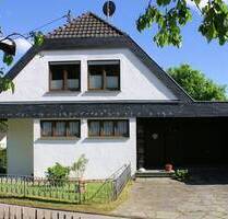 Freistehendes Einfamilienhaus mit Garage in reizvoller Dorflage der Gemeinde Nümbrecht