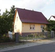 Einfamilienhaus mit viel Nebengelass auf großem Grundstück in sehr schöner Lage - 250 m zum Badesee - Bad Freienwalde Bralitz