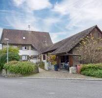 Geräumiges Einfamilienhaus mit Baulandreserve in Rheinfelden-Karsau