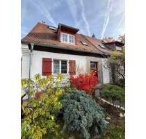 DHH auf großem Grundstück in top Lage in N-Ziegelstein mit vielen Gestaltungsmöglichkeiten - Nürnberg