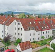 3-Zimmer-Dachgeschoss-Wohnung ausgebauter Spitzboden und Tiefgargenstellplatz. - Neumarkt
