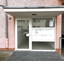 2 helle Zimmer, Dachterrasse und Garage ETW in Köln-Urbach! - Köln / Urbach