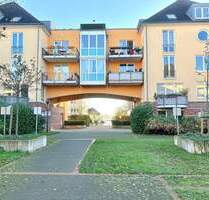 2-Zimmer-Wohnung leer stehend mit Sonnenbalkon und TG-Stellplatz auf Erbbaugrundstück in Rheinlage - Düsseldorf Benrath