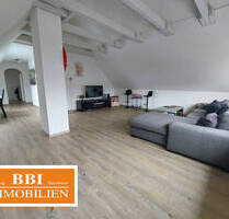 Großartige 2-Zimmerwohnung im Dachgeschoss - Top moderner Zustand - Quickborn