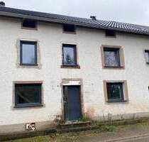 Handwerker aufgepasst!!! - Wohnhaus mit 2 SZ in Losheim am See - Hausbach zu verkaufen!