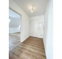 Lichtdurchflutete 3-Zimmer-Dachgeschosswohnung mit Charme und Komfort in der Innenstadt - Lemgo