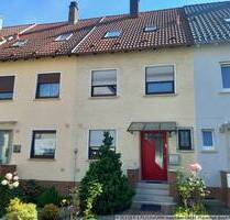 Familienfreundliches Reihenhaus (Erbpacht) mit großer Sonnenterrasse und Garage - Ettlingen