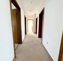 Altenlingener Weg 32; 4-Zi. Whg. mit ca. 90 m² Wfl., EBK, Balkon, INNENSTADTLAGE - Lingen (Ems)