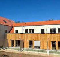 Neubau...! Gemütliche 2-Zimmerwohnung mit Terrasse und Garten auf Gut Deutschhof...! - Schweinfurt