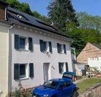 Liebevoll renoviertes Einfamilienhaus mit kleinem Grundstück - Mannebach