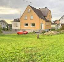 Hier wurde schon ganz viel vorbereitet! Mehrfamilienhaus mit 4 Wohneinheiten (davon eine bereits komplett fertiggeste... - Kausen