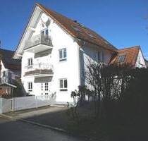 Luxus trifft Lage: Freistehendes EFH mit Spa, Garten & Kamin in Puchheim