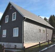 Einfamilienhaus im Grünen - 59.000,00 EUR Kaufpreis, ca.  130,00 m² Wohnfläche in Oberweißbach/Thüringer Wald (PLZ: 98744)