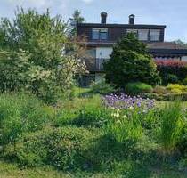 Großzügiges freistehendes EFH in Bindlach mit malerischem Garten - bezugsfrei 022026