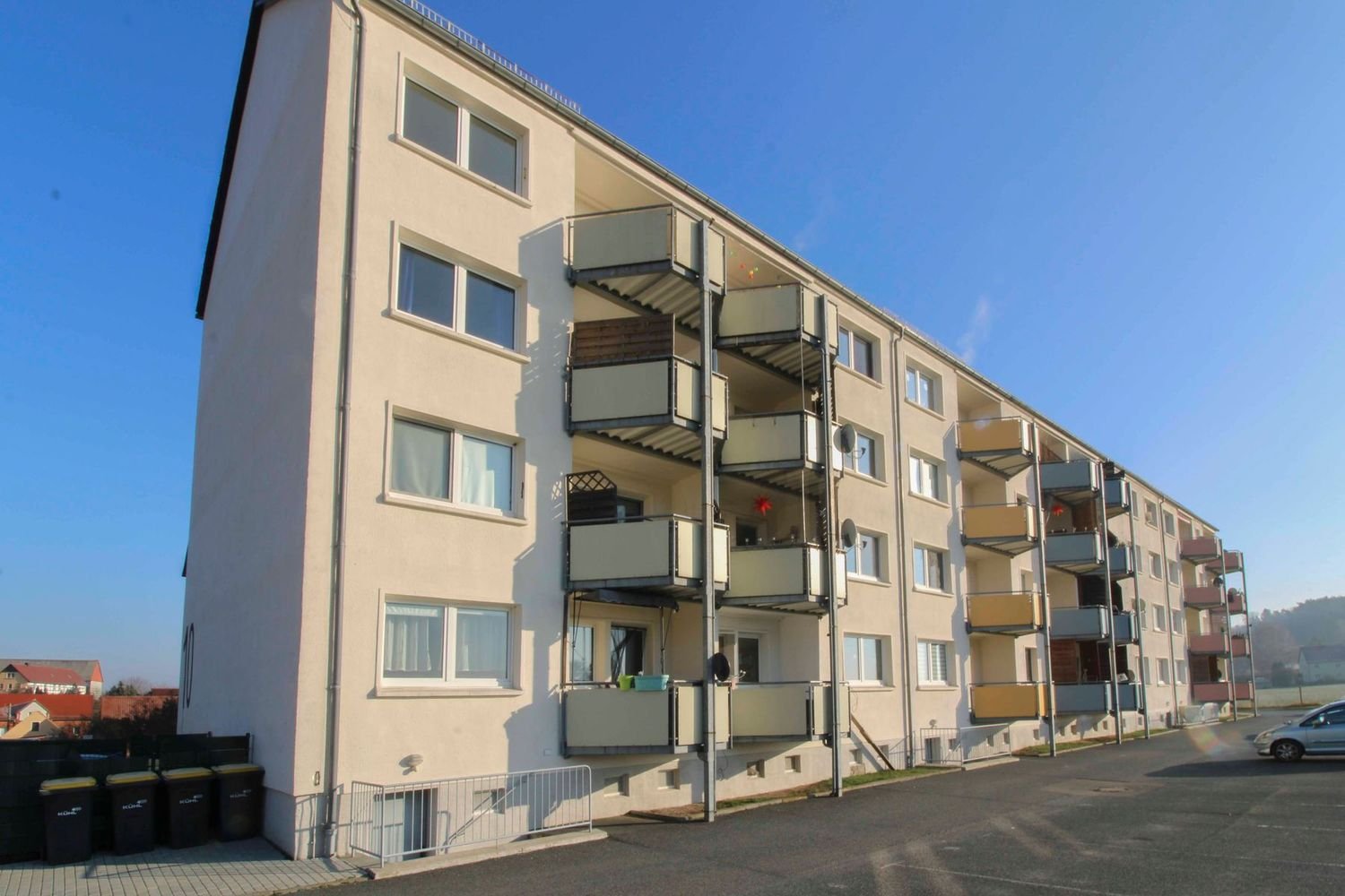Helle 3-Zimmer-ETW mit Balkon und Stellplatz in attraktiver, ruhiger Lage - Dürrröhrsdorf-Dittersbach