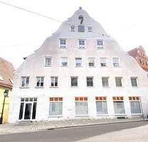 Seltenes Angebot: Etablierte Gewerbeeinheit in bester Nördlinger Innenstadtlage - Nördlingen