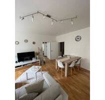 Sanierte 2 Zimmer-Wohnung mit Balkon und Stellplatz - Amberg