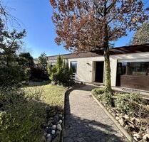 Geräumiger Bungalow mit großem Kellergeschoss in der Lichteneiche zu verkaufen! - Memmelsdorf