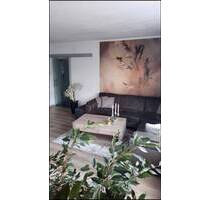 Renovierte 3 Zimmerwohnung mit 2 Balkonen, Garage, Rudolfshöhe - Aichtal