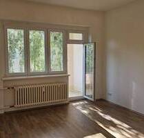 Attraktive 2-Zimmer-Altbauwohnung in gepflegter, freundlicher Umgebung - Berlin Zehlendorf