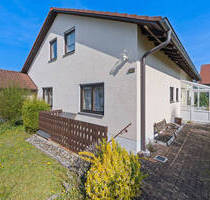 *Baindt* Einfamilienhaus in ruhiger Wohnlage mit schönem Gartengrundstück und Doppelgarage