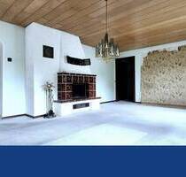 Flexible Raumgestaltung - sanierungsbedürftige 3- oder Vierzimmerwohnung in Ludwigsburg-Ost