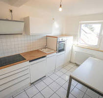 Schicke 3-Zimmer-Wohnung, ca. 77 m² | Südbalkon mit tollem Ausblick | Tageslichtbad | Küche inkl. - Rednitzhembach Igelsdorf