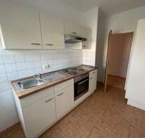 Einbauküche und Balkon! 2-Zimmer-Wohnung sucht neuen Mieter! - Aschersleben