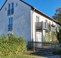Neuwertige 2 Zimmer Maisonette-Wohnung mit Balkon zum Garten. Nähe Flughafen. - Oberding / Schwaig
