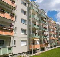 Gesucht? Gefunden! Modernsierte 2RW inkl. Einbauküche! - Freiberg