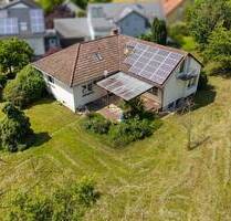 Großzügiges Einfamilienhaus mit 7 Zimmern und parkähnlichem Grundstück in idyllischer Feldrandlage - Rheinstetten / Neuburgweier