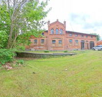 Resthof mit Weitblick - 600?m² Wohnpotenzial in idyllischer Dorfrandlage a. d. Meckl. Seenplatte - Rosenow/Schandt Schwandt