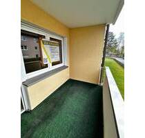 Herzogenaurach, Großzügige 3-Zimmer-Wohnung, Loggia, Stellplatz + Garage, zentral, ruhig, gepflegt