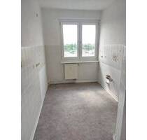 Schöne Stilvolle sonnige 2-R.-Wohnung in Dessau im 4.OG,48,60m2 mit BLK.zu vermieten. - Dessau-Roßlau Innenstadt