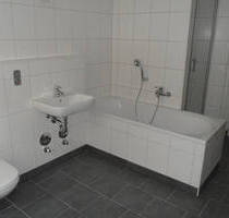2 Räume voller Charme - 860,00 EUR Kaltmiete, ca.  80,60 m² Wohnfläche in Halle (Saale) (PLZ: 06114) Paulusviertel