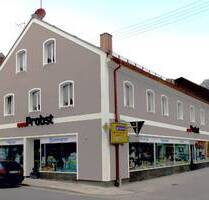 Nach Kundenwunsch neu saniert: teilbare Büro-Praxisflächen im Stadtzentrum - Wörth an der Donau