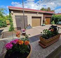 Schon fast am Stadtrand! Haus mit Garten, Garagen und viel Platz am Stadtrand! - Anklam