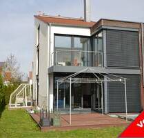Verkauft! Bestlage! Modernes 5,5-Zi.-Stadthaus mit Einbaukü., 3 Bädern, u. Sauna im Westen v. Rgbg. - Regensburg Westenviertel